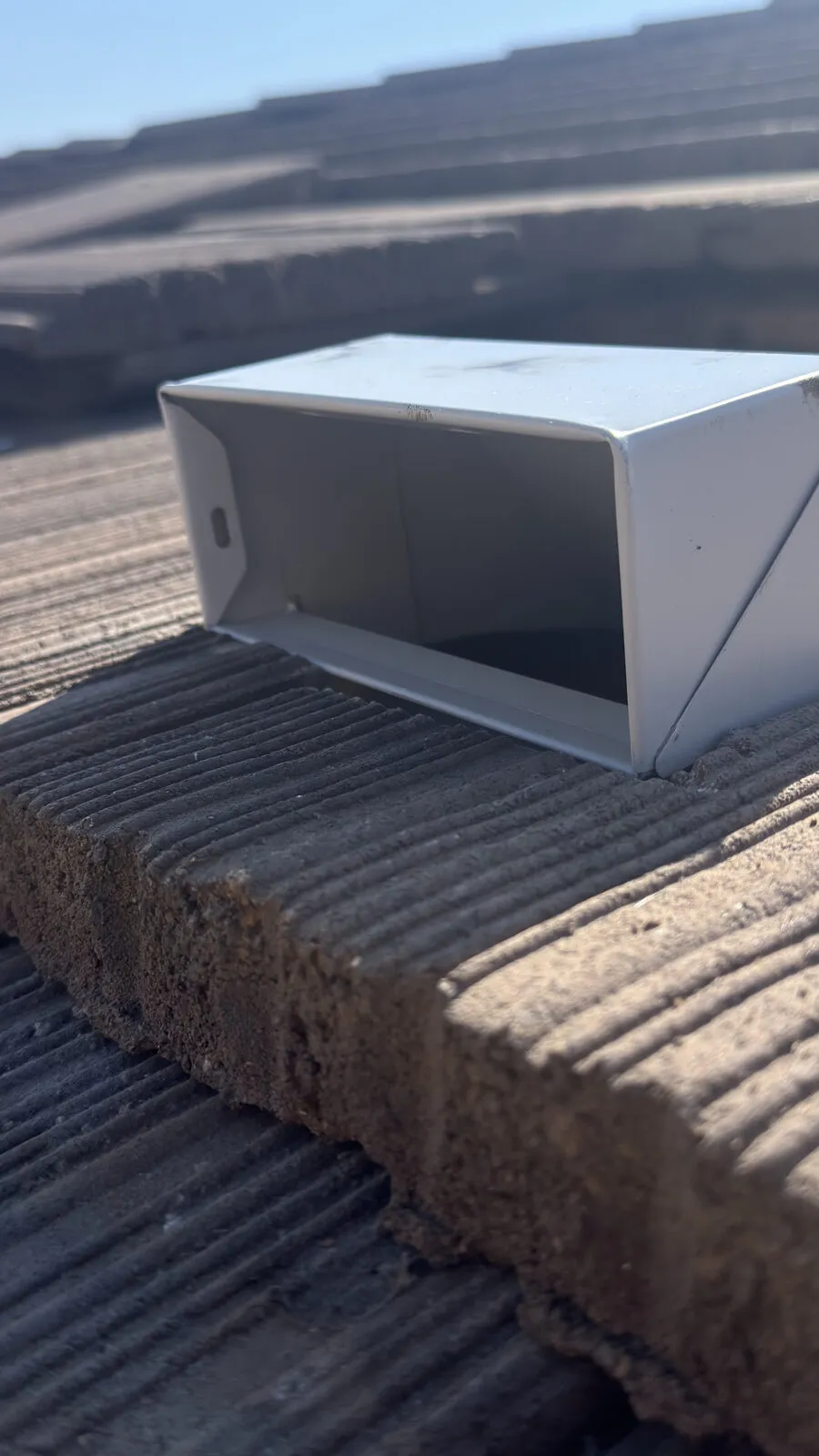 Roof ventilation box: one of the exhaust points we verify from above