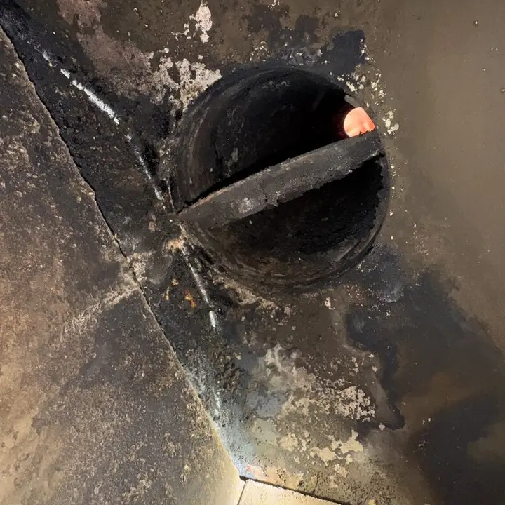 Dust in a round take-off, Central Texas